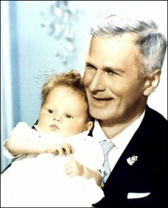 Frank with baby Lachlann, early 1964