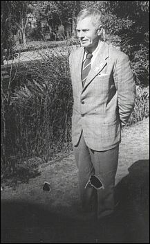 Frank in a suit, 1964